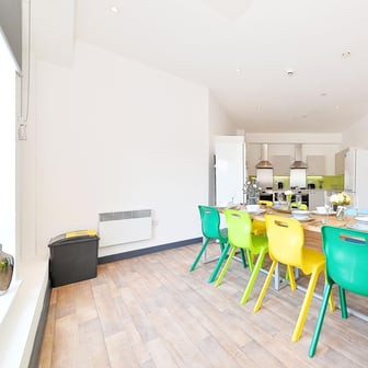 Silver Ensuite - Image 9