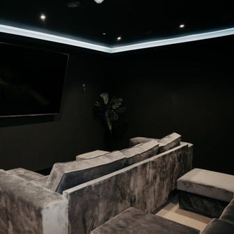 Studio + | Studio Apartment with Aircon - Image 14