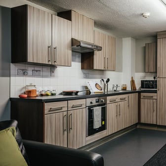 Large Ensuite - Image 4