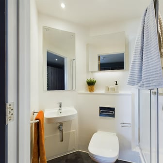 Crown Suite - Image 6