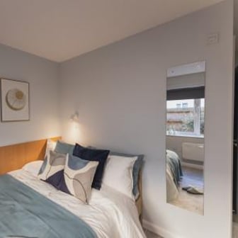 Bronze Ensuite - Image 4