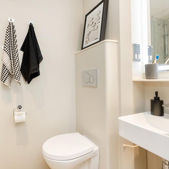 Premium Studio Top Floor - Image 3