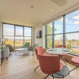 Large 3 Bedroom - Image 6