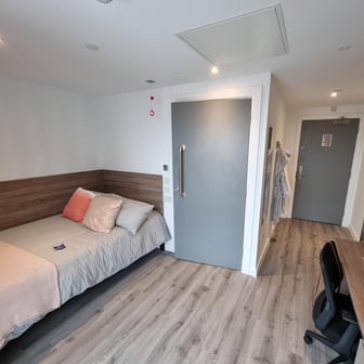 Premium Plus Ensuite - Image 6