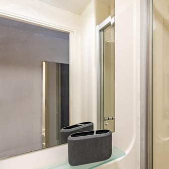 6 Bed Gold Ensuite - Image 8