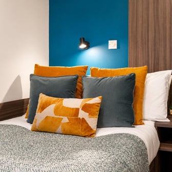 Platinum Ensuite - Image 1