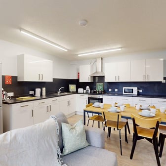 Bronze Ensuite - Image 4