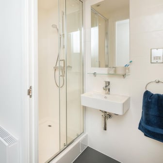Club Ensuite - Image 6
