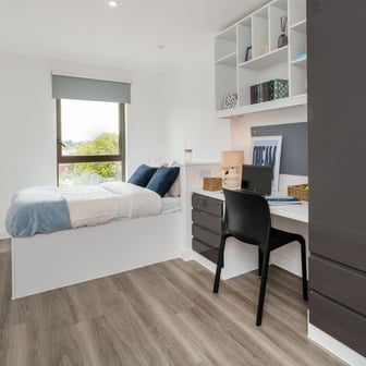 Club Ensuite - Image 3