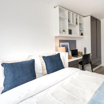 Club Ensuite - Image 1