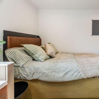 2 Bedroom - Image 8