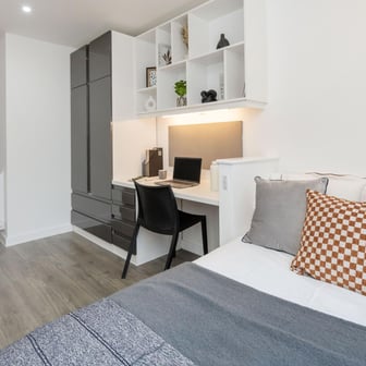 Club Ensuite - Image 3