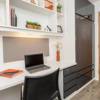 Two Bed Club Apartment - Image 5