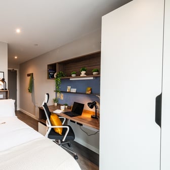 En-suite - Image 1