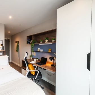 En-suite - Image 1