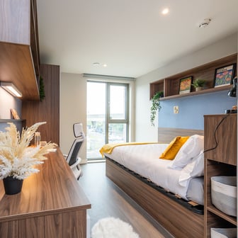 En-suite Gold - Image 2