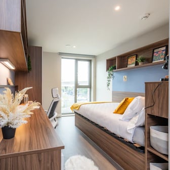 En-suite Gold - Image 2