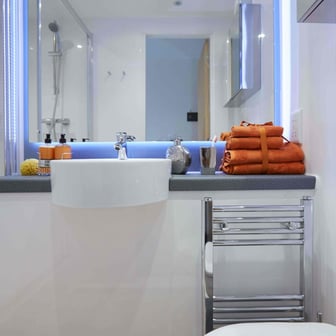 En-suite diamond - Image 4