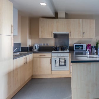 Ensuite gold - Image 3