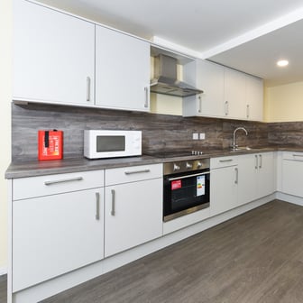 Ensuite gold - Image 6
