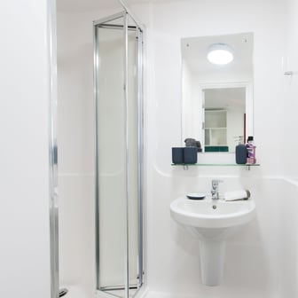 Two bedroom apartment bronze - Image 8