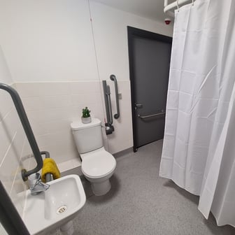 Ensuite Silver - Image 4