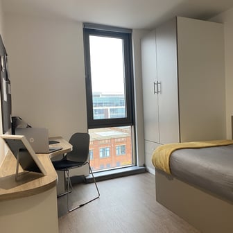 Ensuite Silver - Image 1