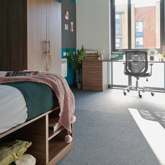 Accessible Gold Studio - Image 2