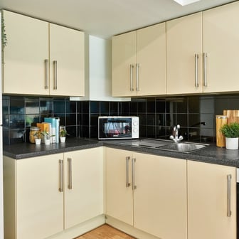 Platinum Ensuite - Image 7