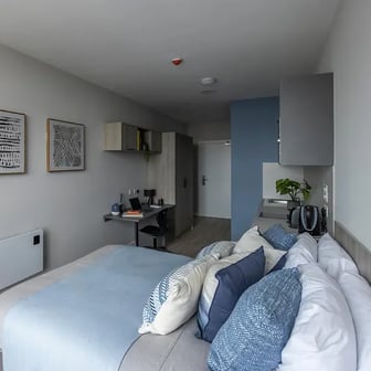 Premium Studio Terrace - Image 1