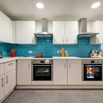 8-Bed Standard Ensuite - Image 5
