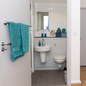 Single Ensuite B - Image 2