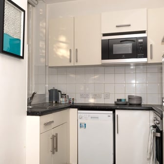 Two bedroom flat A - Image 2