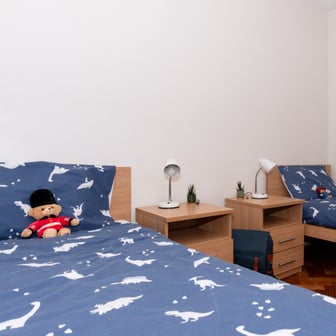 Three bedroom flat - Image 2