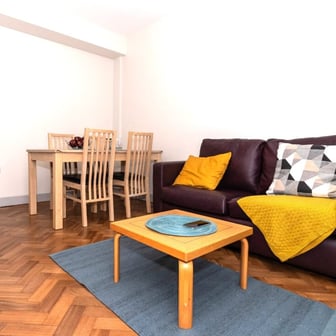 Three bedroom flat - Image 4
