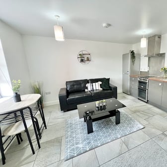 Flat 3 - 2 bedrooms - Image 4