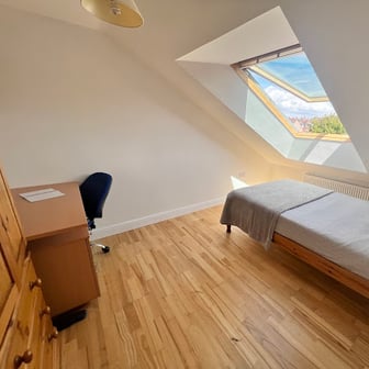 Flat 6 - 4 bedrooms - Image 4