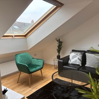 Top Floor Flat- 2 Bedrooms - Image 9