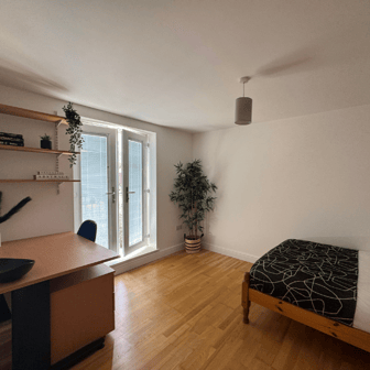 Flat 2- 1 Bedroom - Image 5