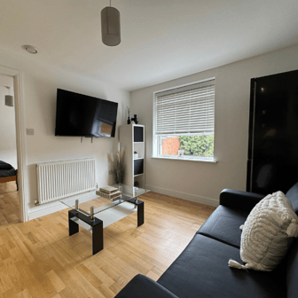 Flat 5- 1 Bedroom - Image 1