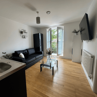 Flat 2- 1 Bedroom - Image 2