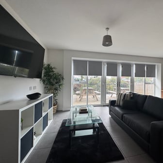 1 Bedroom Studio - Image 3