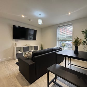 Flat 1 - 2 bedrooms - Image 3