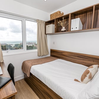 Lower Standard Ensuite - Image 1
