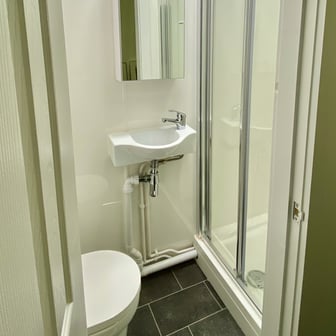 Standard Ensuite Type L - Image 2