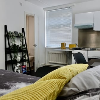 Compact Studio Room - Image 1