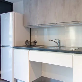 The Park Hill Room 2-Bed Apartment - Image 1