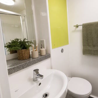 En-suite Room - Image 7