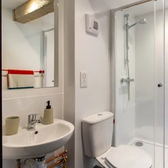 The Park Hill Room 2-Bed Apartment - Image 3