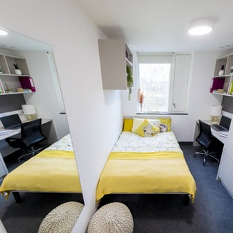 Village Classic (Standard Ensuite Room) - Image 2